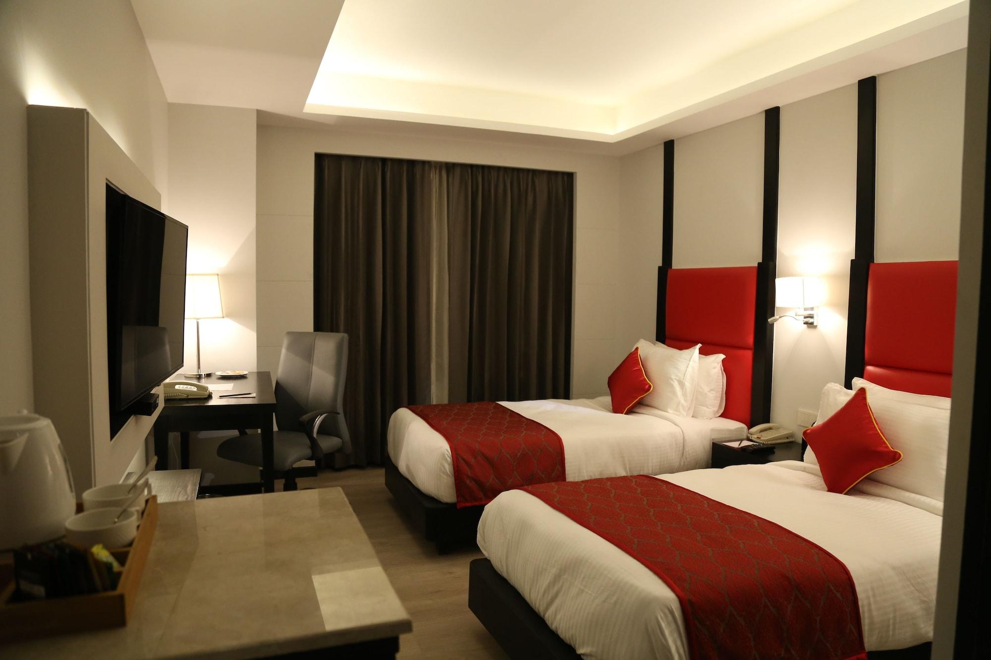 Ramada Encore Джаландхар Екстериор снимка