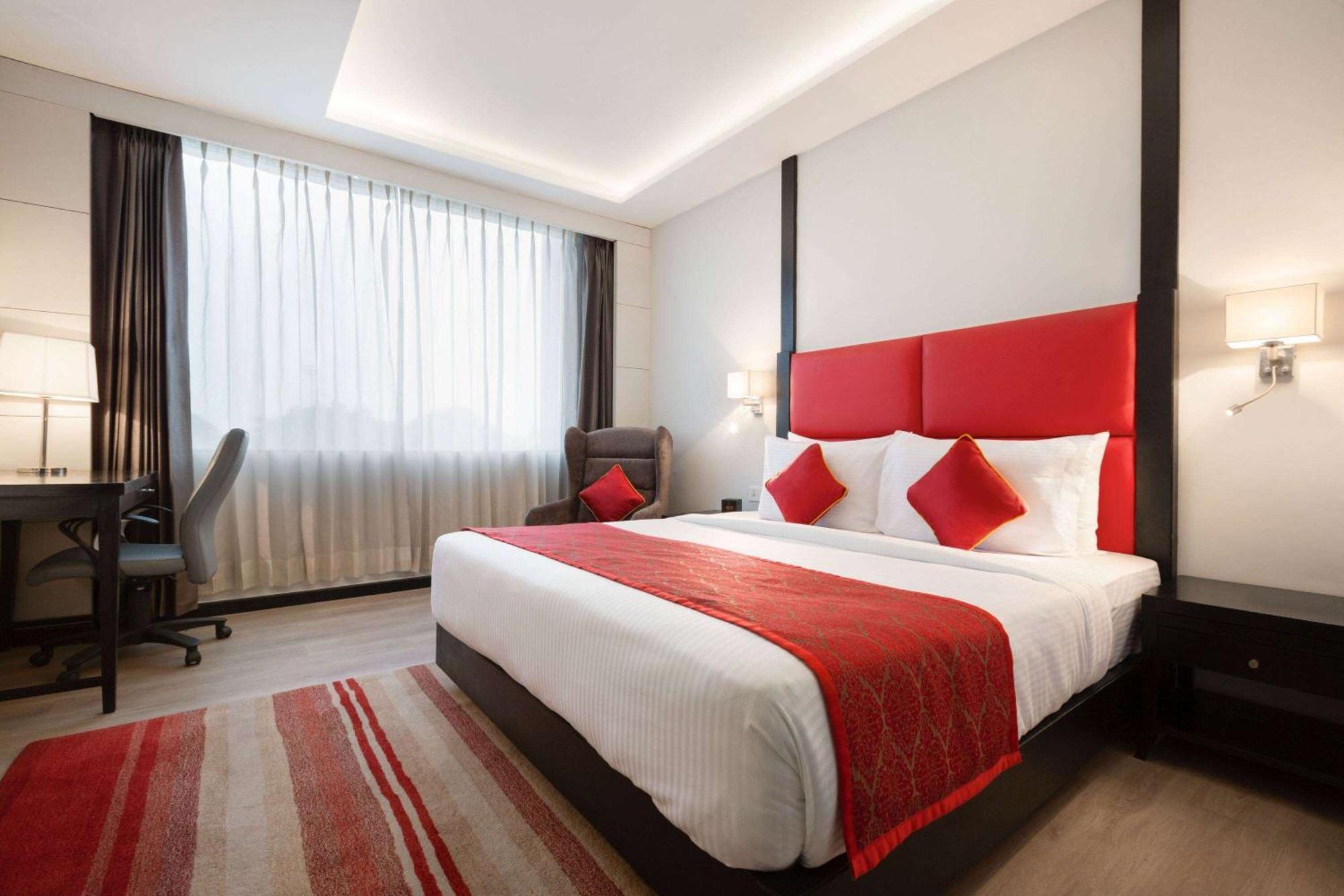 Ramada Encore Джаландхар Екстериор снимка