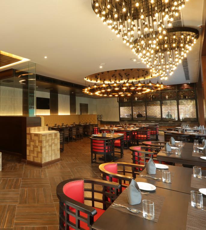 Ramada Encore Джаландхар Екстериор снимка