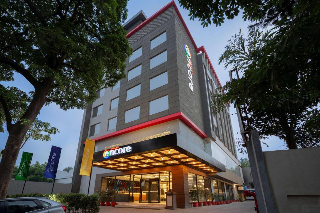 Ramada Encore Джаландхар Екстериор снимка